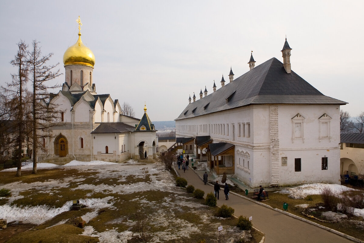 Собор Рождества Пресвятой Богородицы и дворец царя Алексея Михайловича