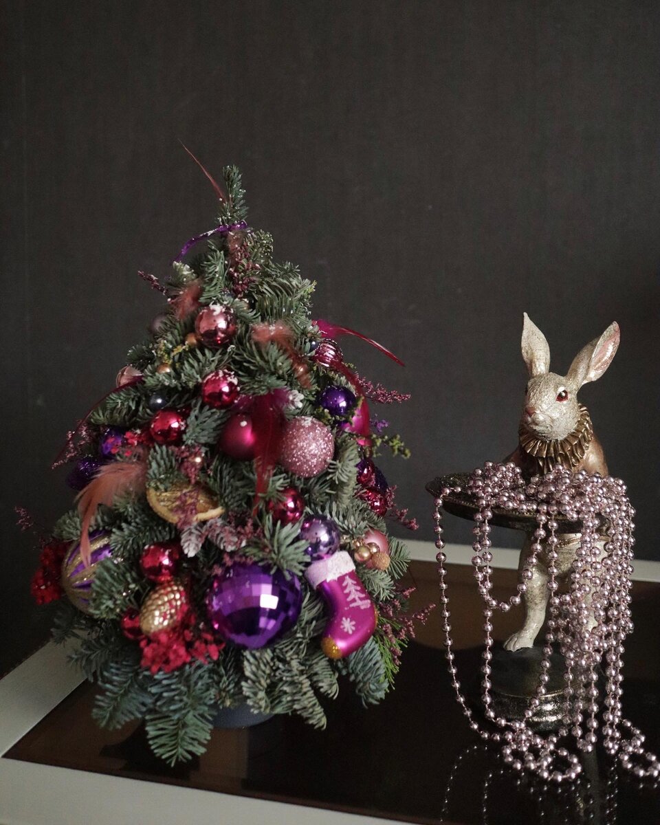 Моя ёлочка, в интерьере смотрится шикарно 😍 И пахнет! Такие продаю за 4500₽