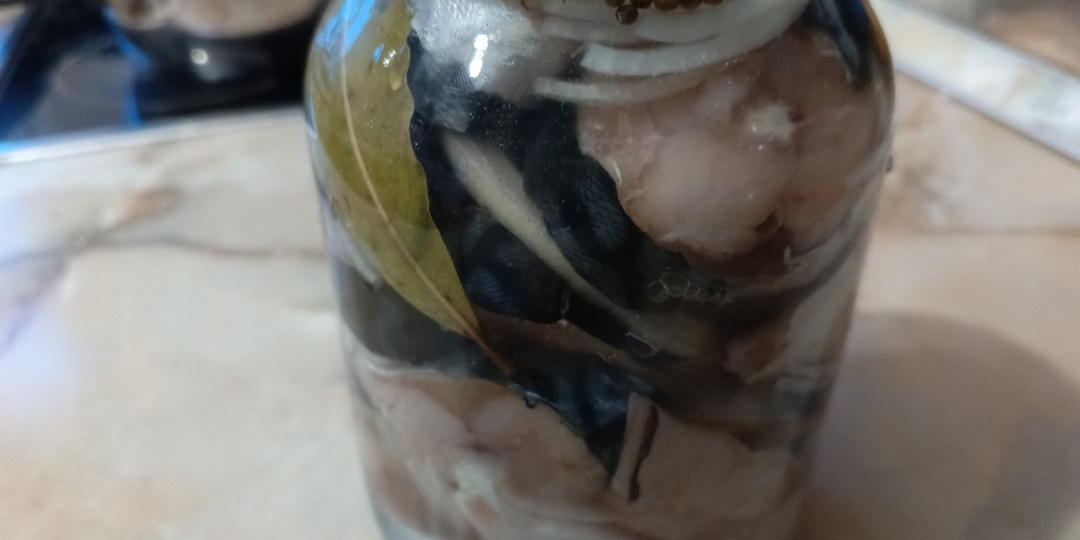 Очень вкусная малосольная скумбрия в домашних условиях кусочками