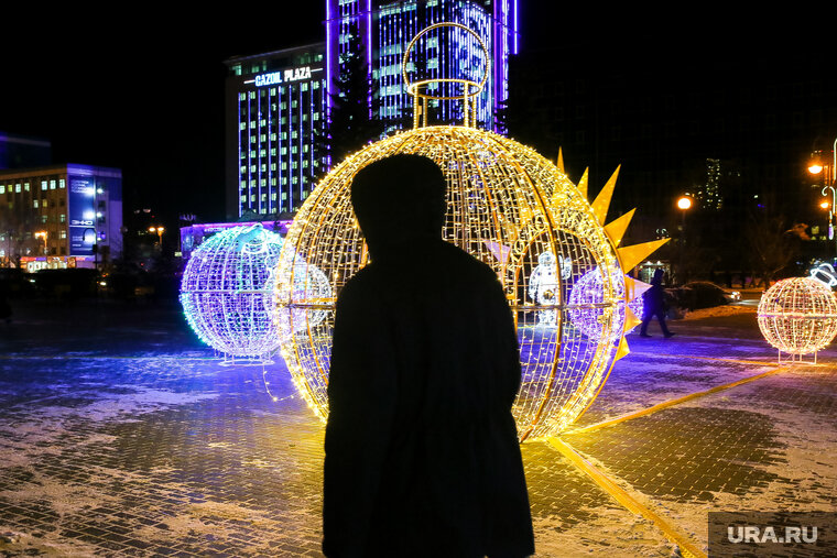    Новогодняя инсталляция у Технопарка осталась без своих лучей из соображений безопасности