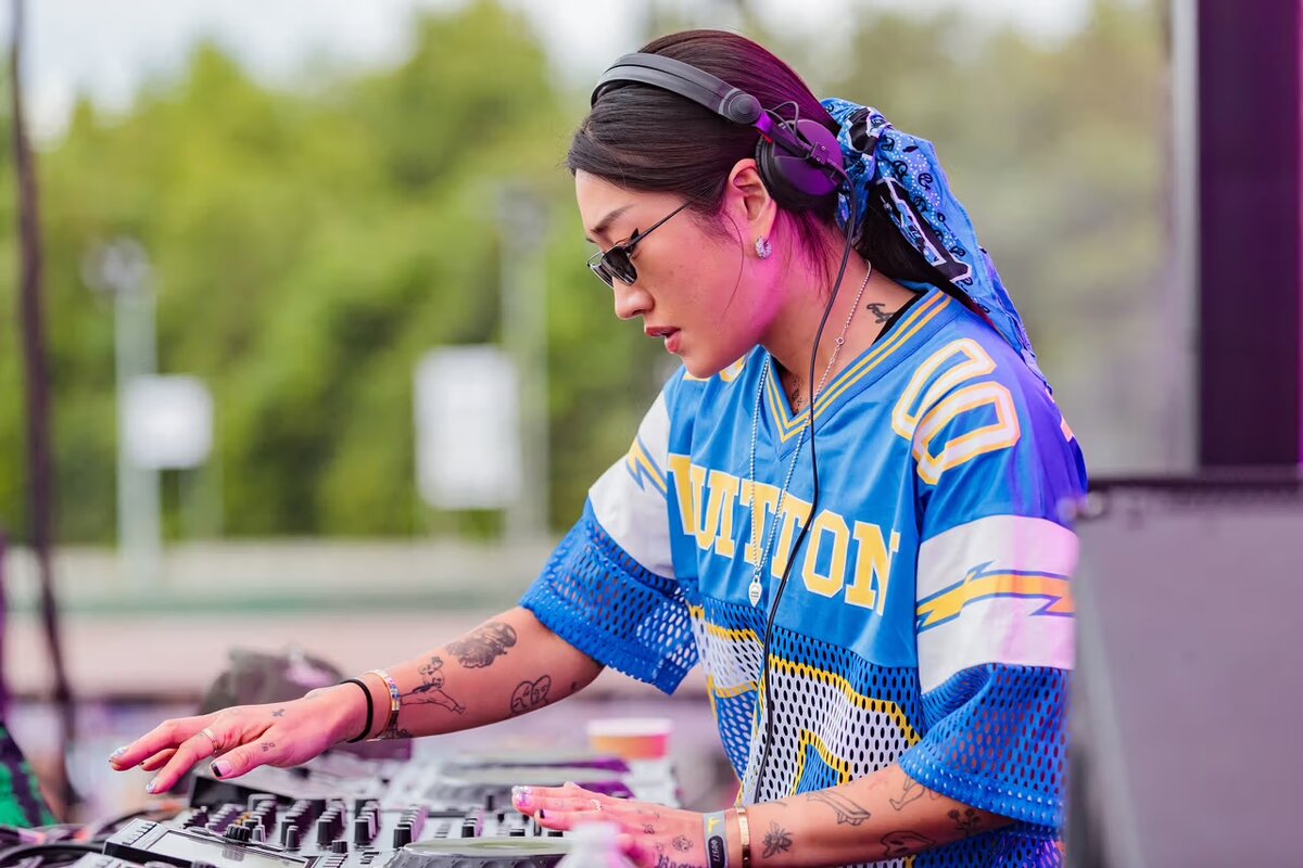 фото: https://hypebae.com/2023/3/peggy-gou-peggy-goods-new-york-shows-brooklyn-navy-yard