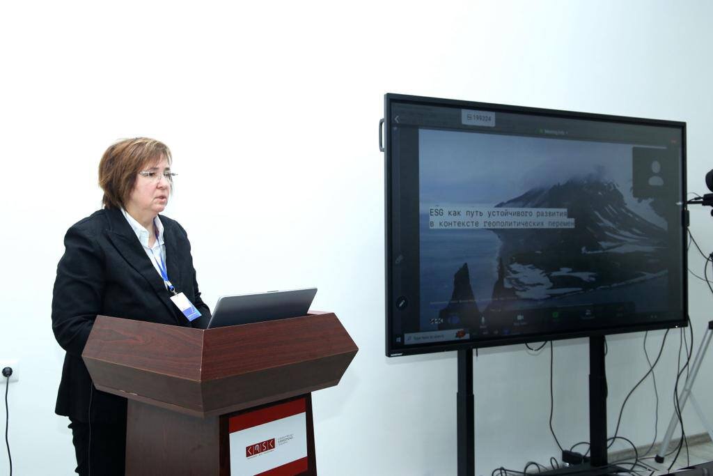 Международная научно-практическая конференция «ПОВЕСТКА ESG В КОНТЕКСТЕ ГЕОПОЛИТИЧЕСКИХ И ЭКОНОМИЧЕСКИХ ПЕРЕМЕН» прошла в АРМЯНСКОМ ГОСУДАРСТВЕННОМ ЭКОНОМИЧЕСКОМ УНИВЕРСИТЕТЕ (АГЭУ, г. Ереван, Республика Армения) 12-13 декабря 2023 года. ИНК представил на конференции свой доклад на тему «ESG КАК ПУТЬ УСТОЙЧИВОГО РАЗВИТИЯ В КОНТЕКСТЕ ГЕОПОЛИТИЧЕСКИХ ПЕРЕМЕН».