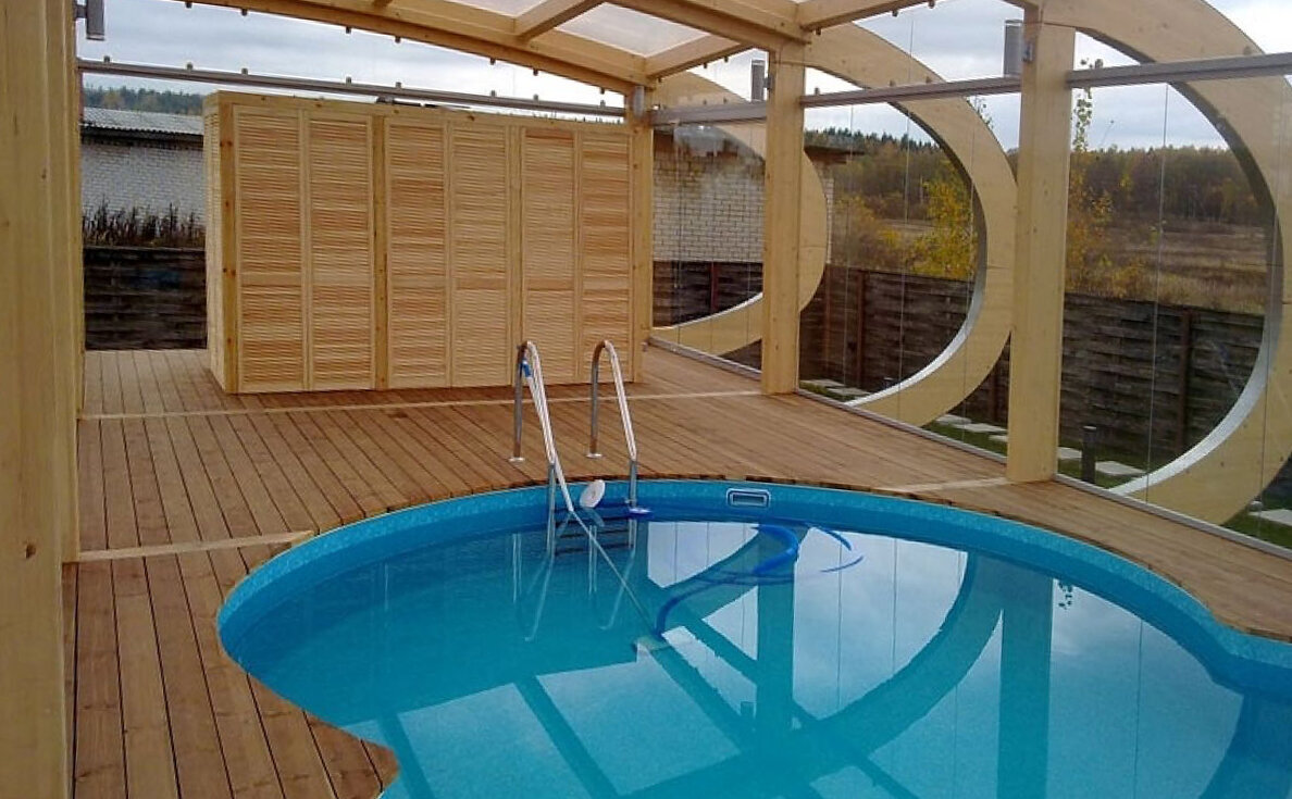 Остекление бассейна раздвижными стенами 