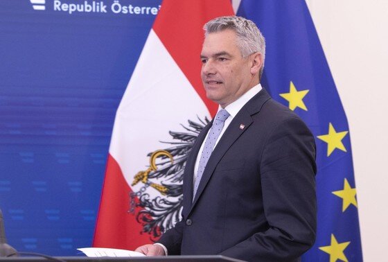    Карл Нехаммер