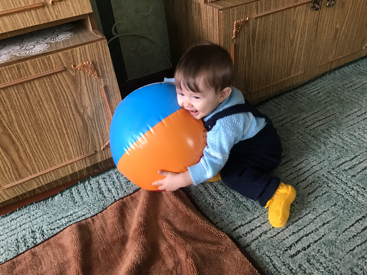 Вот так мы и за грудь держимся 😁