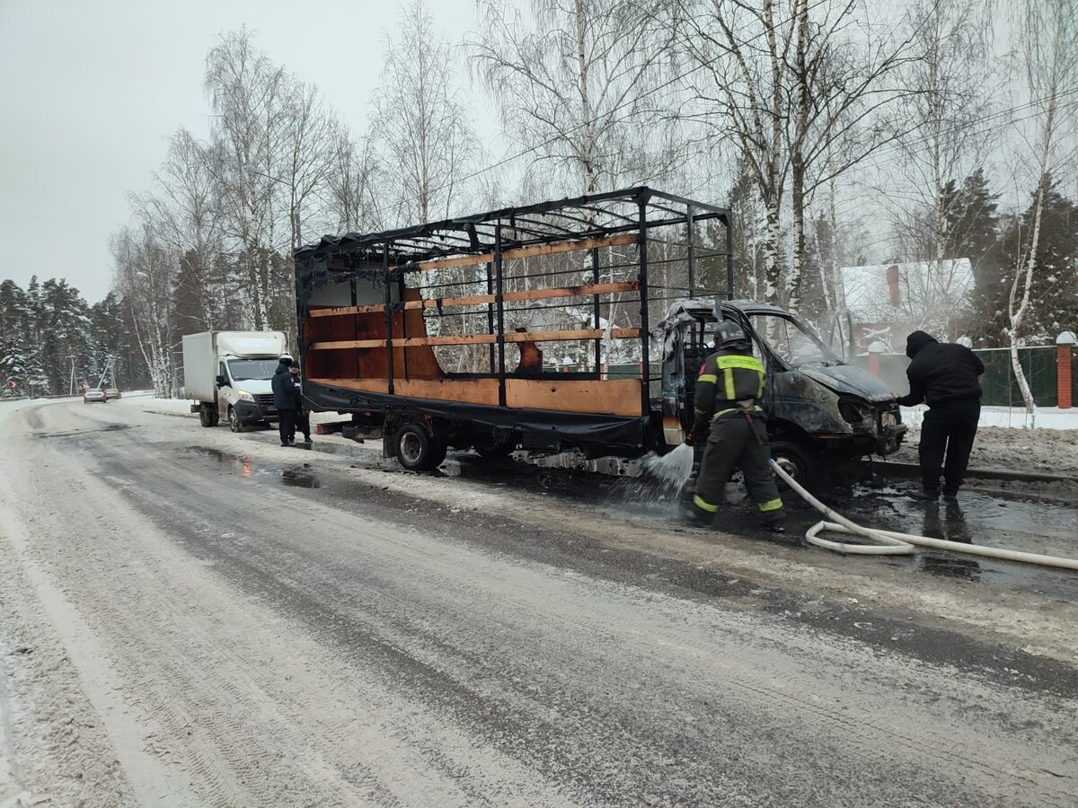 Огнеборци потушили пожар автомобиля | ТУ-5 (Щелковское) ГКУ МО  «Мособлпожспас» | Дзен