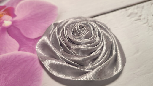 Как изготовить бутон для розы из ткани, мастер-класс. | Выкройки, Ткань, Мастер-класс