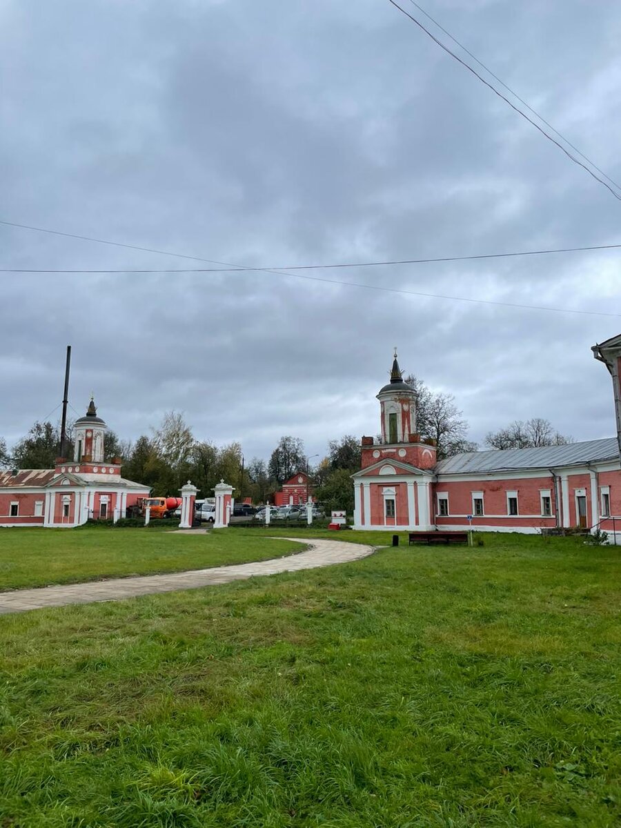 Усадьба Гончаровых. Ярополец © "Покажу Москву" 