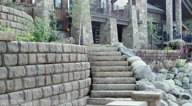 Подпорные стены и лестницы из блоков