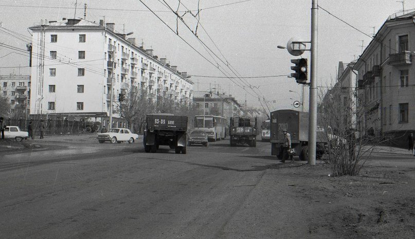Фото Уфы тех лет. Автор: Валерий Шахов