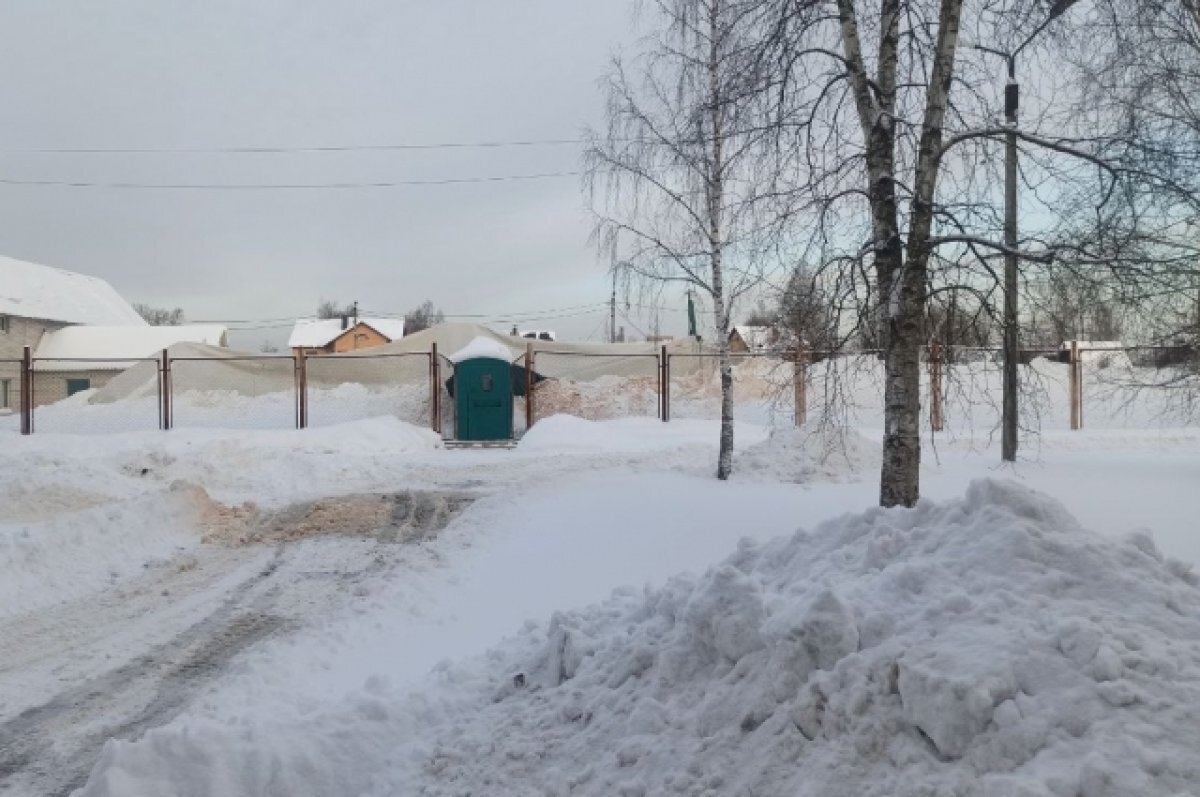    В Тверской области под тяжестью снега обрушился купол спорткомплекса