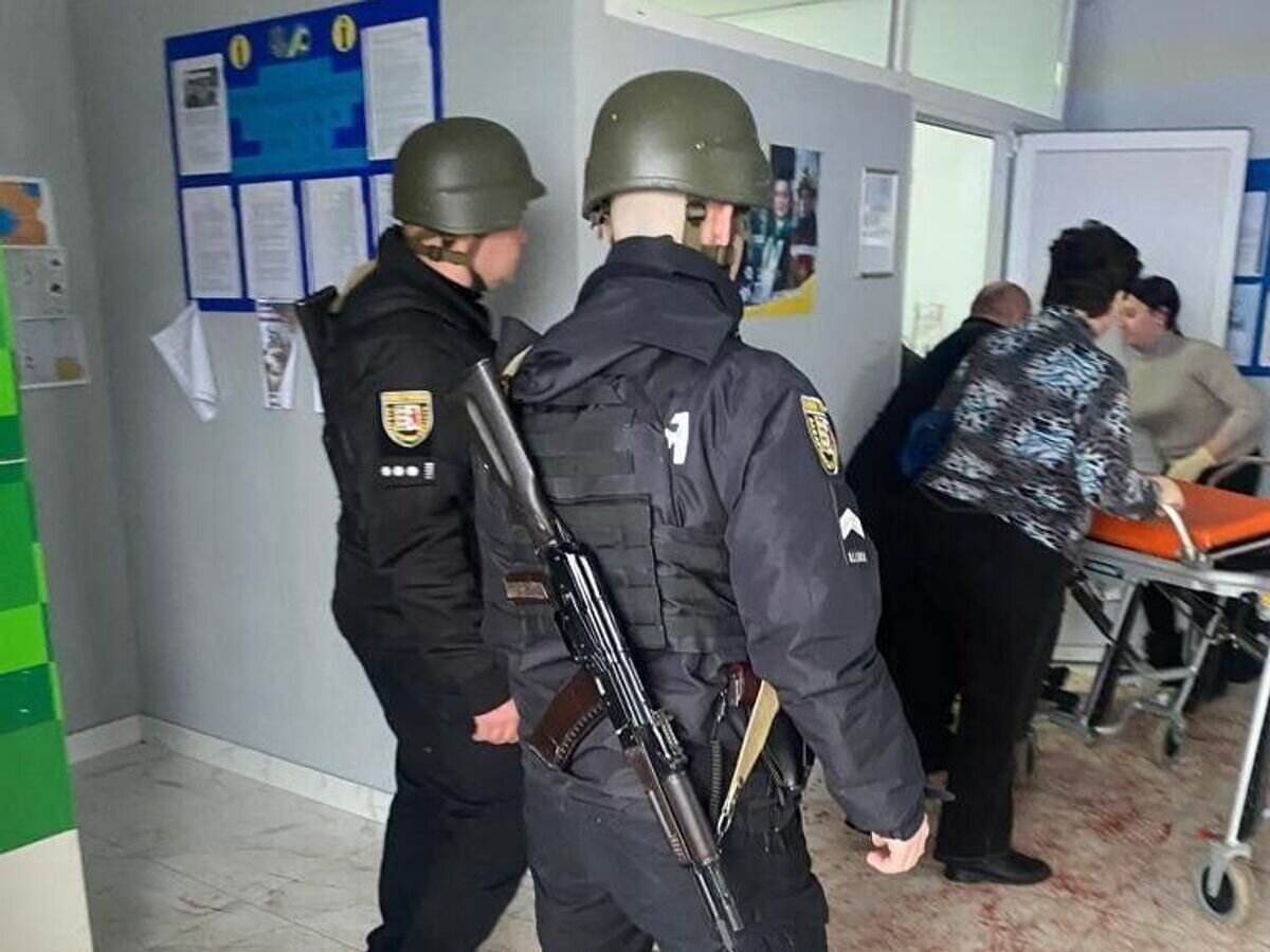    Место взрыва в здании Керецковского сельского совета на Закарпатье© Фото : Национальная полиция Украины