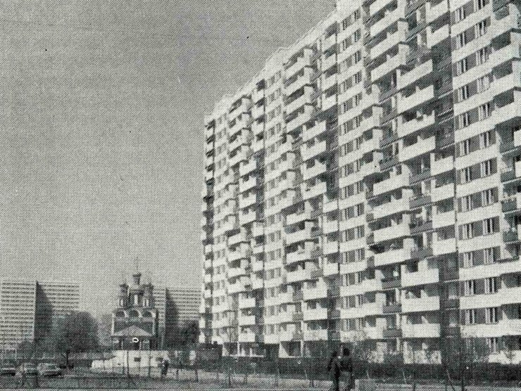 Дом № 125 через пять лет после съемок фильма Рязанова (взято на uploaded by ag84/pastvu)