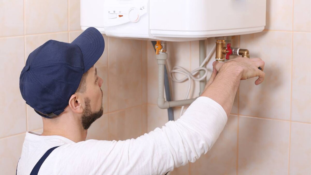 Если вы живете в загородном доме не круглый год, на зиму переезжаете в городскую квартиру, очень важно знать, как правильно законсервировать дом.-2