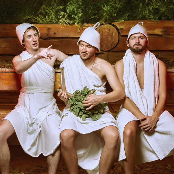     Группа «Хлеб» отправилась «В баню» в преддверии Нового года