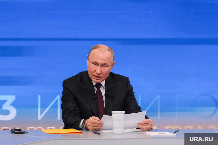    Владимир Путин заявил об этом на «Железнодорожном съезде»