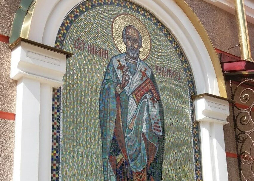 Мозаичник или мазаичист. Мозаика смальтовая византийская. Мозаичное искусство. Мозаист. Марко бравура таруса.