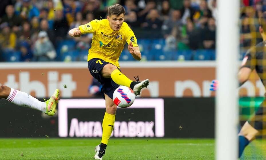    Нападающий «Ростова» Дмитрий Полоз в нынешнем чемпионате уже забил 13 мячей. Фото: РПЛ