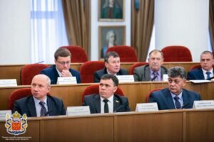  📷    Паслер выступил перед депутатами городских и районных Советов Оренбуржья Белов Михаил Александрович