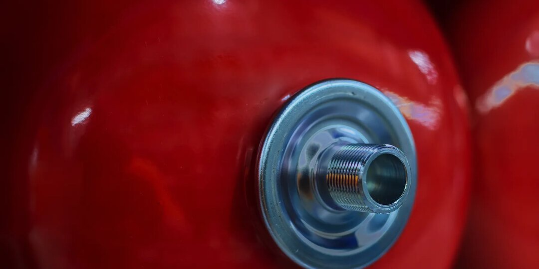 Расширительный бак для дома: как выбрать и подключить