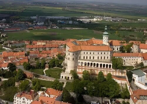 Замок в Микулове