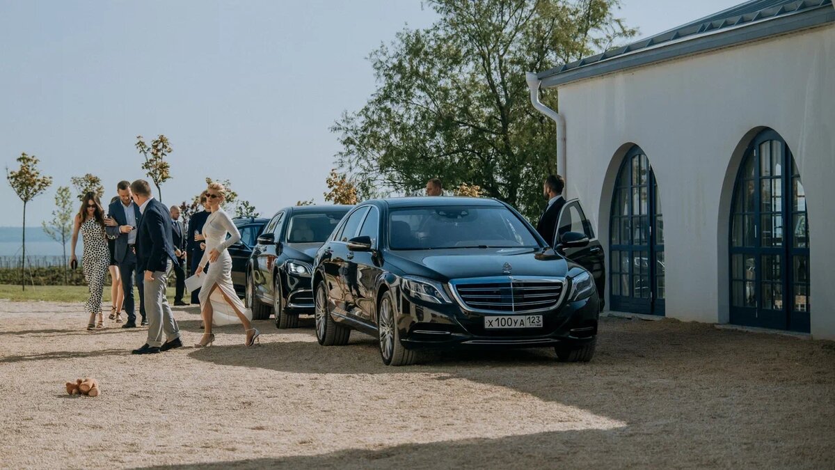    Иви показал тизер сериала «Золотое дно» по сценарию Сергея Минаева (фото 2)