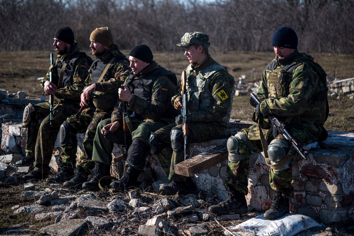 Наемники бегу с украины. Азовсталь батальон Азов. Наемники России. Украинские боевики. ВСУ Украины, Азов.