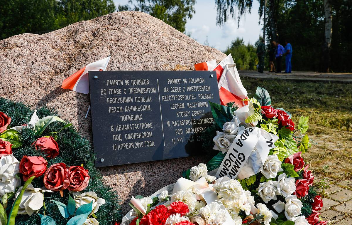 авиакатастрофа под смоленском 2010. катастрофа ту-154 в смоленске 2010. катастрофа в смоленске президентского ту-154. смоленск лех качиньский катастрофа. катастрофа польского ту-154 под смоленском.