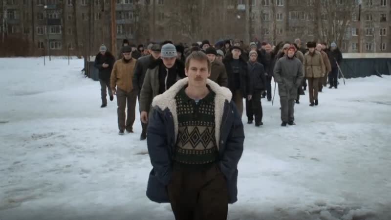    РКН не выявил нарушений в проекте. Фото: кадр сериала "Слово пацана. Кровь на асфальте"