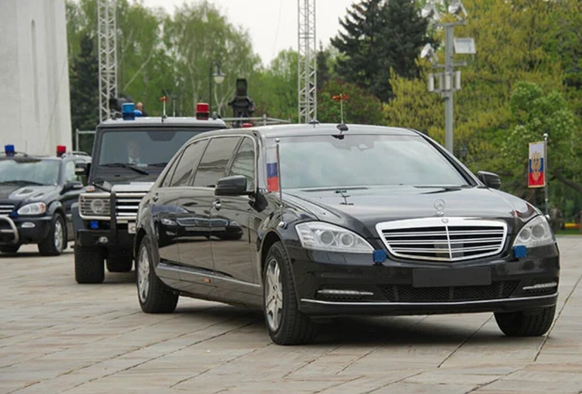 правительственный кортеж. кортеж президента путина. кортеж президента путина. аурус арсенал фсо. аурус кортеж фсо.