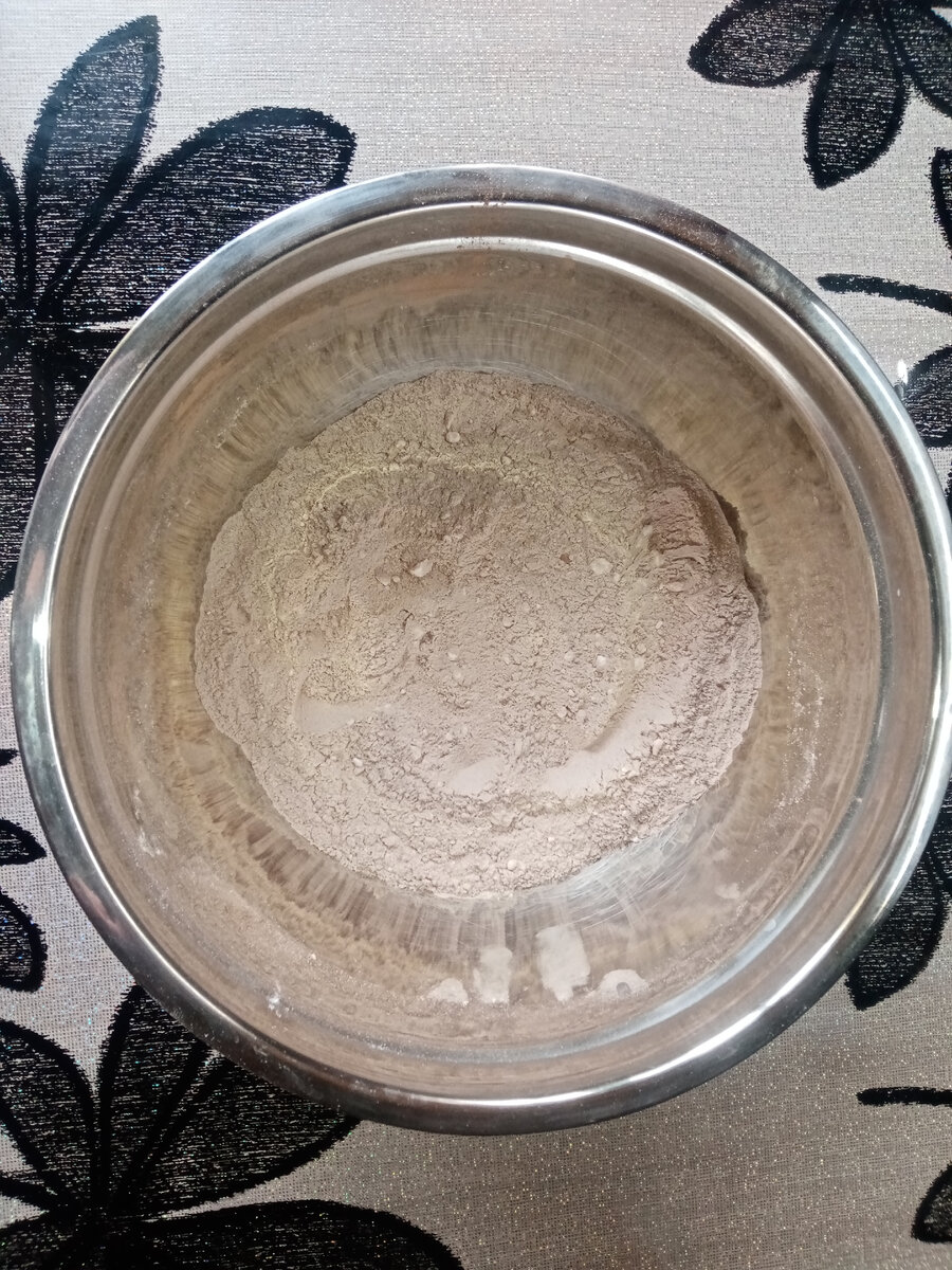 Смесь муки и какао
