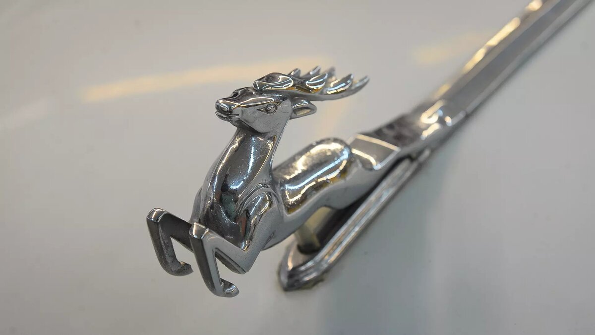     В машине сделан капремонт двигателя, восстановлен салон и детали кузова.