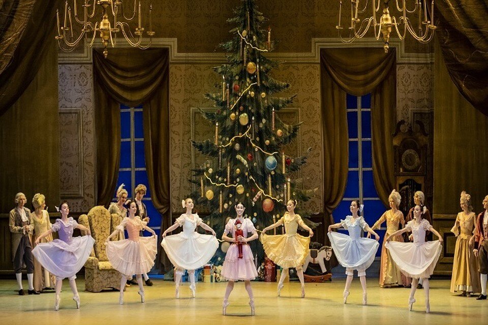    В театре оперы и балета запланированы несколько показов спектакля "Щелкунчик" / Фото: САТОБ