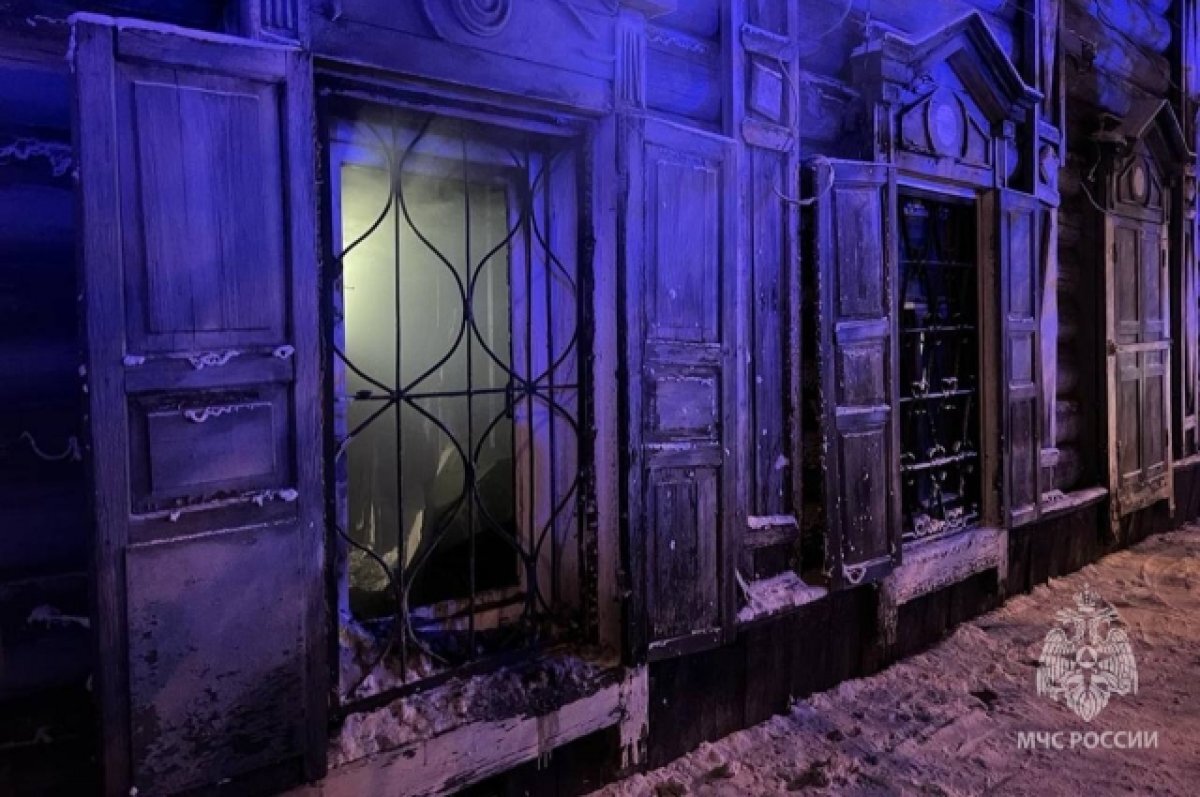    55-летняя женщина погибла на пожаре в деревянном доме в Иркутске
