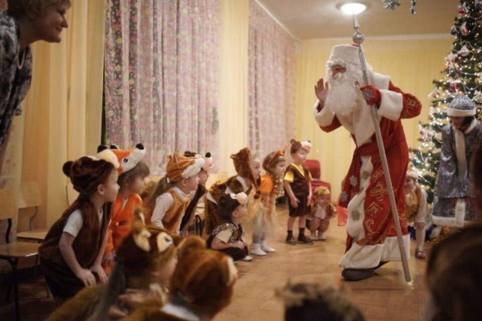    Дракон и Красная шапочка попали в топ популярных новогодних костюмов в Иркутске Алексей БУЛАТОВ