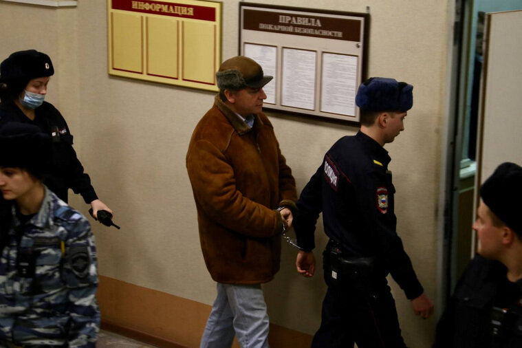    Защита просит отправить Игоря Дубровина под домашний арест