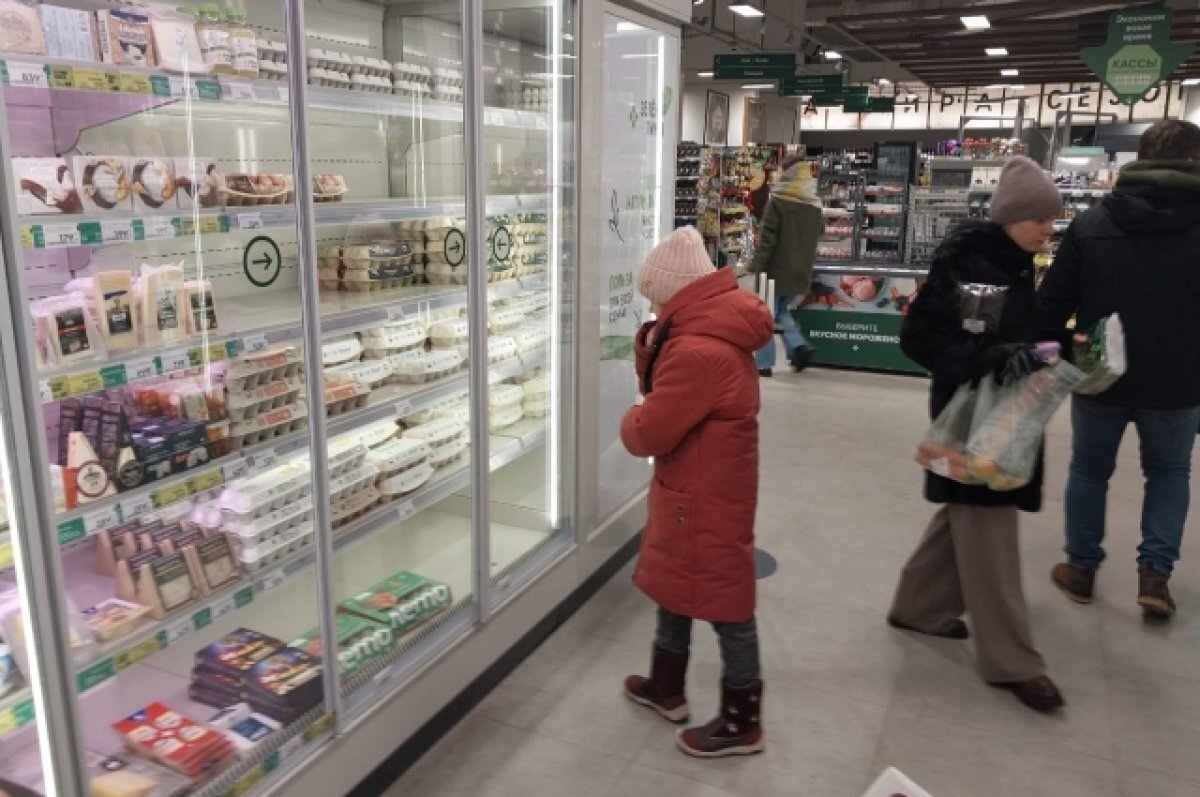    В Твери вор вынес из магазина продукты и думал, что остался незамеченным