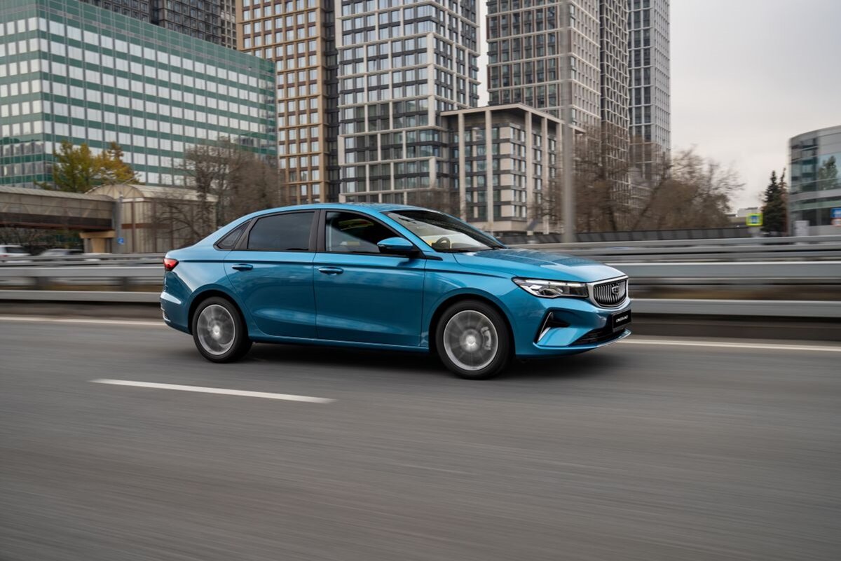 Новый седан Geely Emgrand