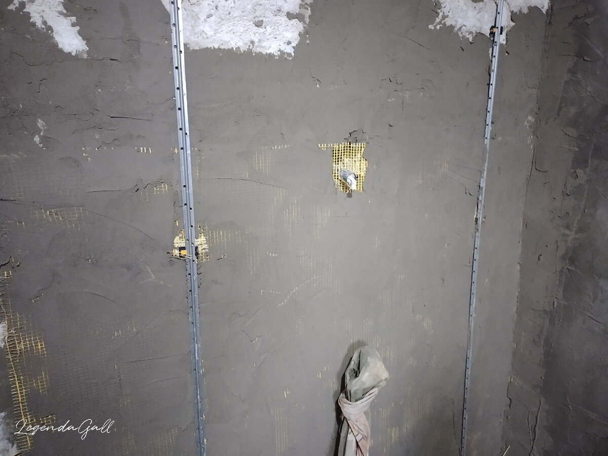 Сетка плотненько приклеилась