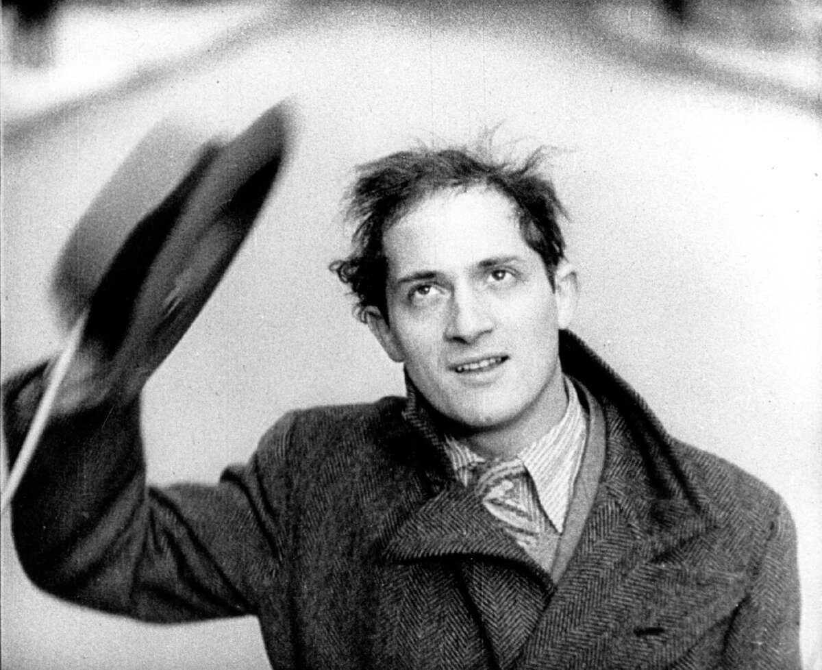 Актер Жан Дасте в фильме Жана Виго «Ноль за поведение» (Zéro de conduite: Jeunes diables au collège)