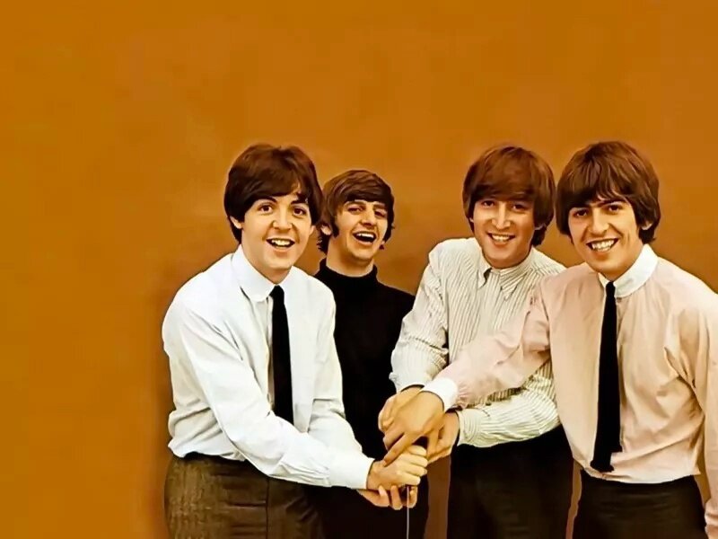 Битлз даты рождения участников. Группа битлз битломания. Группа the beatles леннон. Сантимент d470 битлз. Группа the beatles обложка.