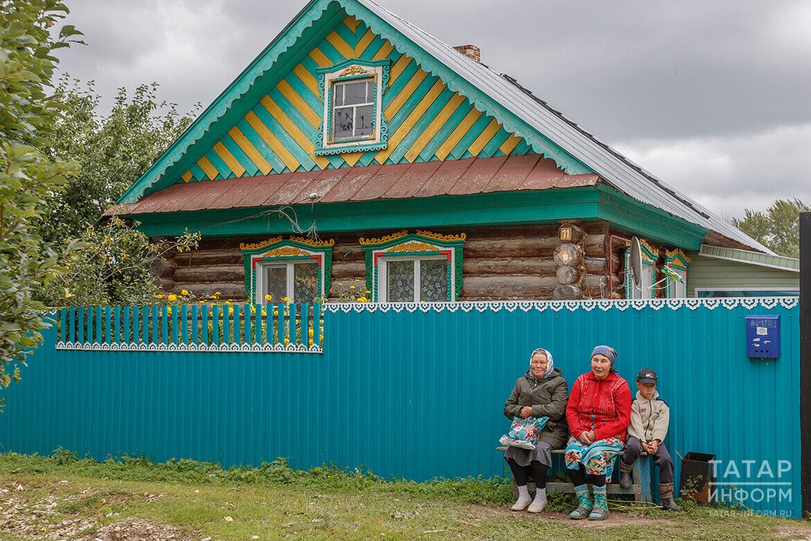 Хорошо ли иметь домик в деревне: плюсы и минусы загородной дачи |  Татар-информ | Дзен