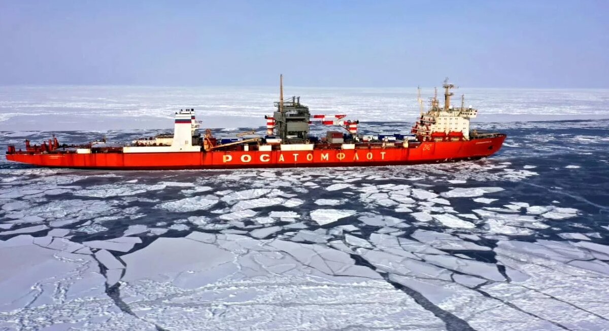 Атомфлот Севморпуть Петропавловск Камчатский. Северный морской путь 2022. Контейнеровоз Севморпуть. Севморпуть лихтеровоз.