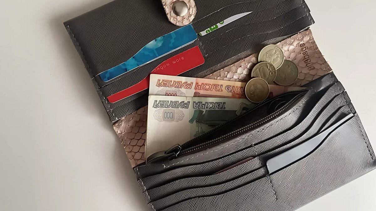     В Ростовской области с 1 июля 2024 году увеличится размер платы за услуги ЖКХ. На сколько больше придется платить, в материале RostovGazeta.