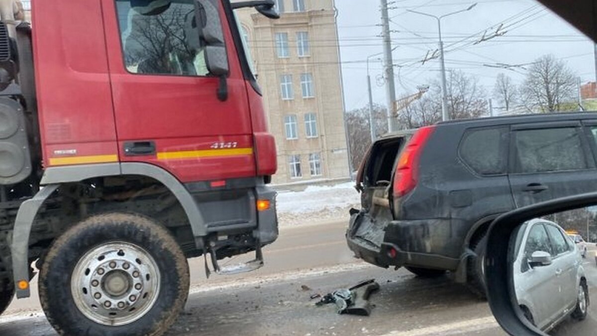    Возле Курского ГАУ из-за ДТП зафиксировано затрудненное движение