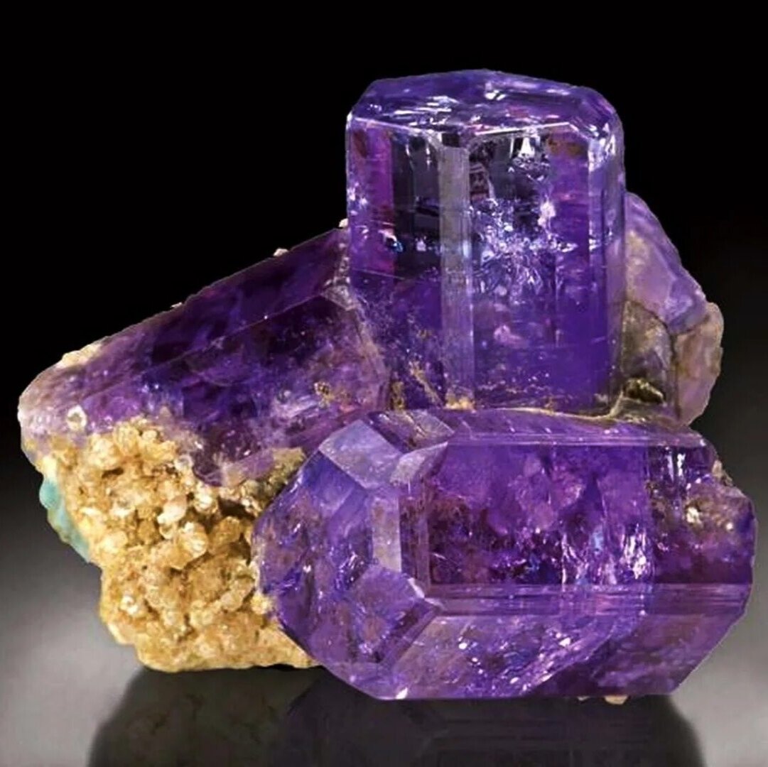 Апатит. Фото из открытых источников