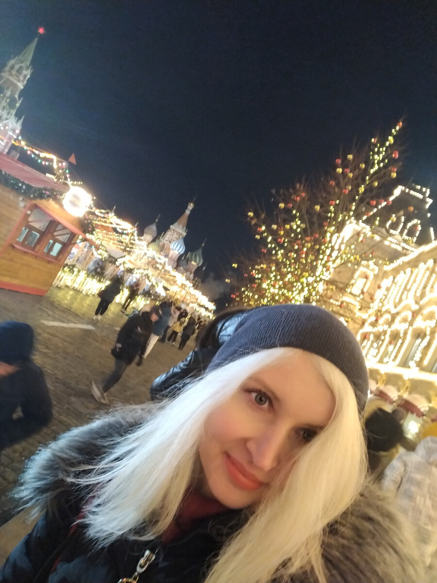 Селфи автора на украшенной к НГ Красной Площади