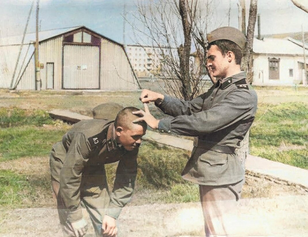 В какие непрестижные рода войск боялись попасть советские призывники?