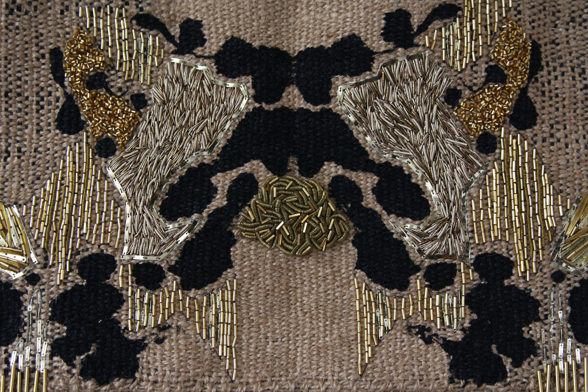 Гобелен ручного ткачества с ручной вышивкой. Фотография моей работы.