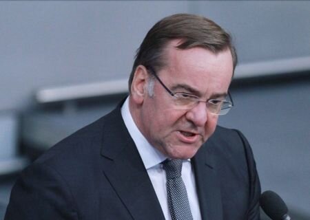    Писториус: Россия значительно увеличивает военную мощь, что несёт угрозу странам Балтии, Грузии и Молдавии